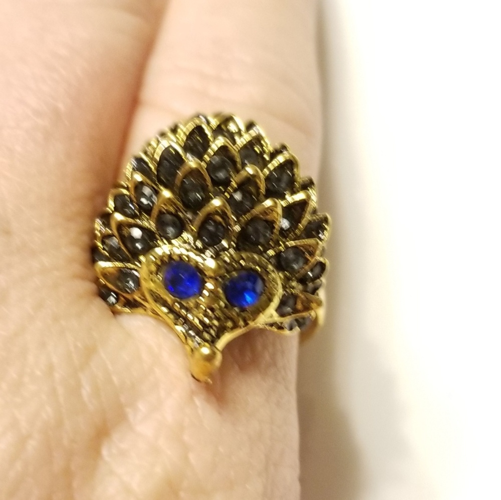 HEDGEHOG RING GOLD Rhinestone Statement Ring